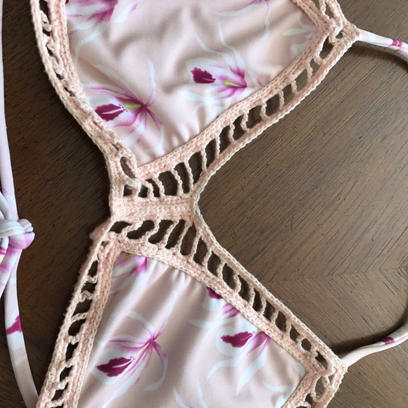Acacia island orchard bikini top and bottom - Picture 3 of 11